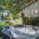 Tatil Evi In With Pool, Whirpool, Terrace, Air Conditioning, Wi-fi, Washing Machine 4780-1 Mali Lošinj