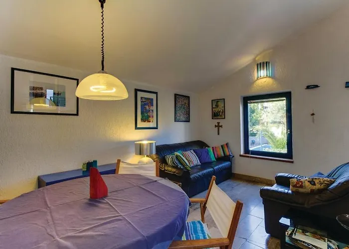 Hébergement de vacances In With Pool, Whirpool, Terrace, Air Conditioning, Wi-fi, Washing Machine 4780-1 Mali Lošinj