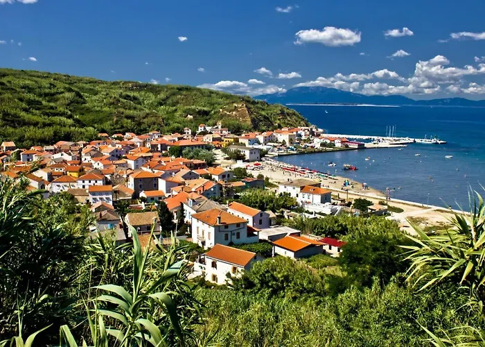 Mali Losinj: Poolside Retreat With Whirlpool And Terrace Mali Losinj