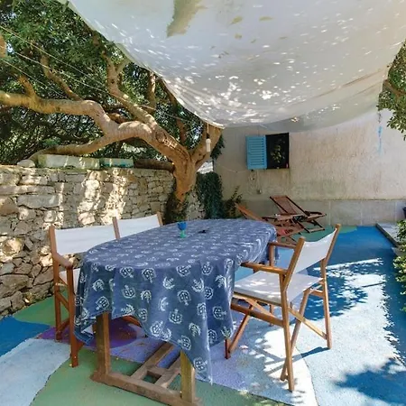 In With Pool, Whirpool, Terrace, Air Conditioning, Wi-fi, Washing Machine 4780-1 Prázdninový dům Mali Lošinj
