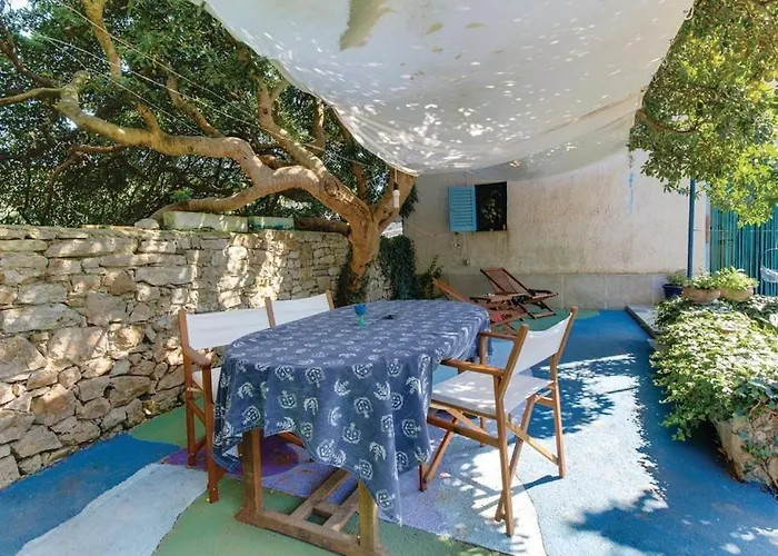 In With Pool, Whirpool, Terrace, Air Conditioning, Wi-fi, Washing Machine 4780-1 Hébergement de vacances Mali Lošinj