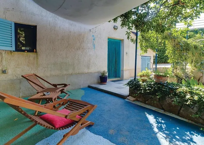 In With Pool, Whirpool, Terrace, Air Conditioning, Wi-fi, Washing Machine 4780-1 Hébergement de vacances *